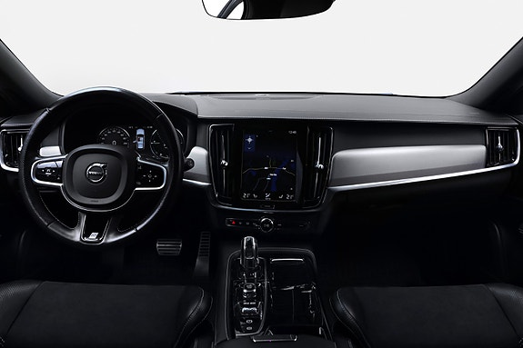 Volvo V90 18 of 30