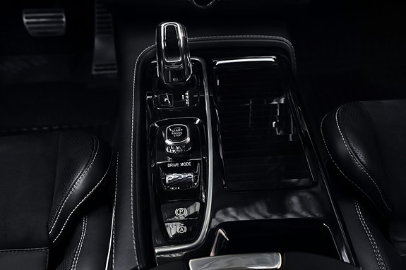 Volvo V90 24 of 30