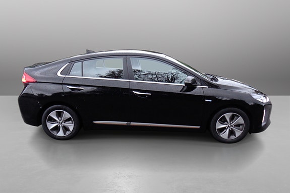 Hyundai IONIQ 7 of 30