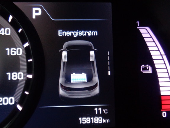 Hyundai IONIQ 27 of 30