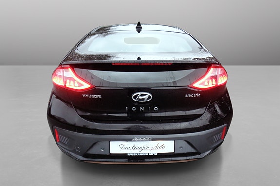 Hyundai IONIQ 4 of 30
