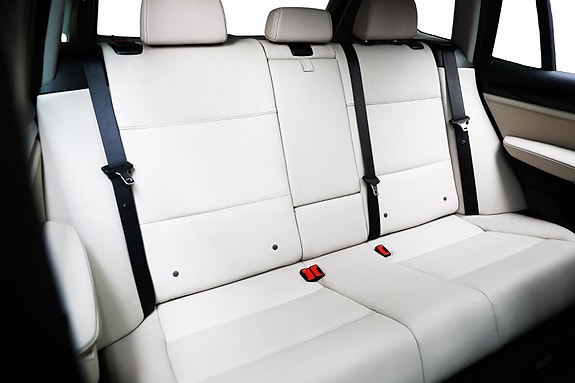 BMW X3 13 of 23