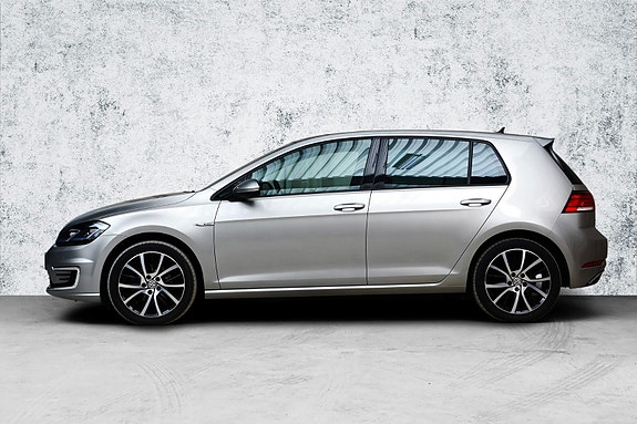 Volkswagen e-Golf VII 7 of 22