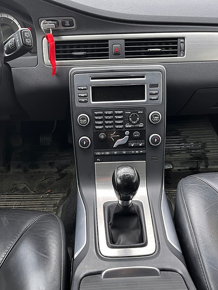 Volvo V70 5 of 9