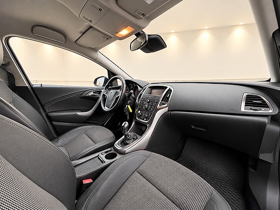 Opel Astra 13 of 18