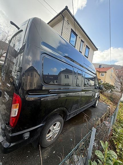 Maxus ev80 18 of 21