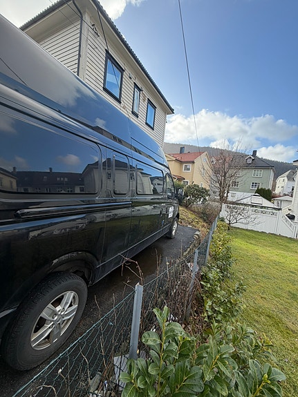 Maxus ev80 19 of 21