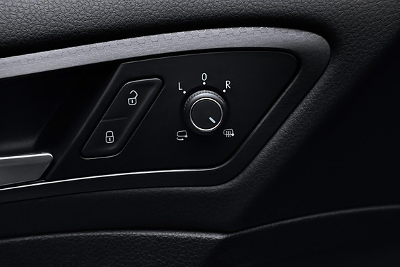 Volkswagen Golf VII 16 of 22