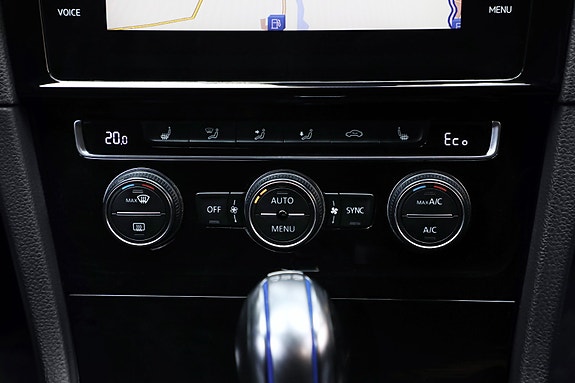 Volkswagen Golf VII 18 of 22