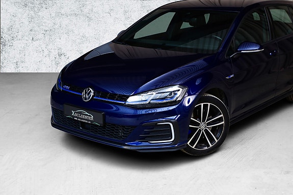 Volkswagen Golf VII 3 of 22