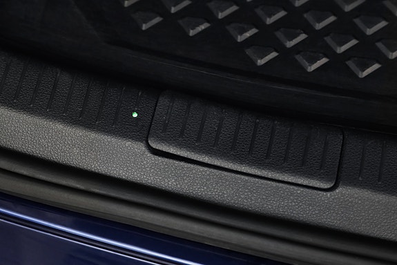 Volkswagen Golf VII 7 of 22