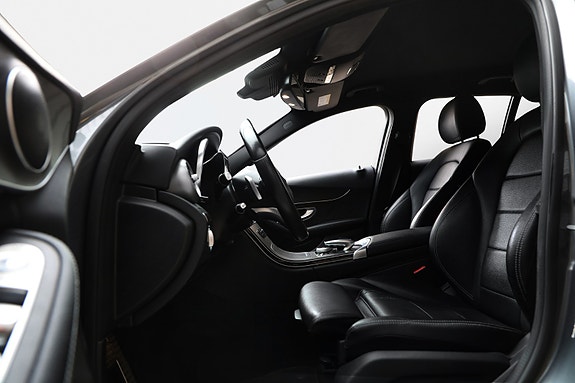 Mercedes-Benz C350 e 11 of 22