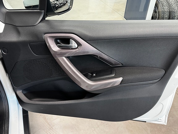 Peugeot 2008 15 of 30