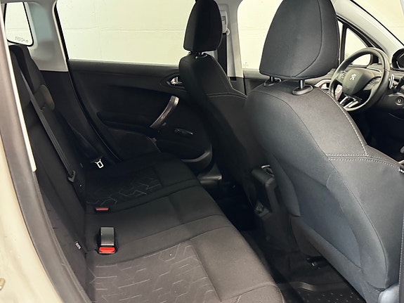 Peugeot 2008 24 of 30