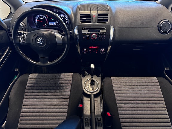 Suzuki SX4 14 of 27