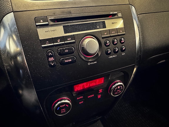 Suzuki SX4 19 of 27