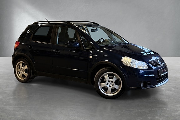 Suzuki SX4 3 of 27