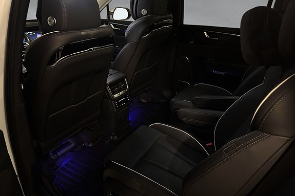 Hongqi E-HS9 15 of 30