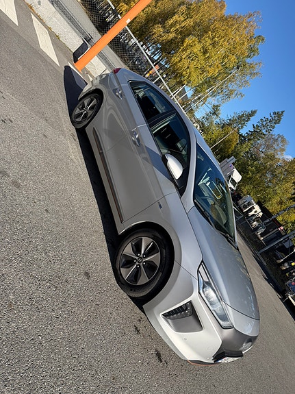 Hyundai IONIQ 4 of 20