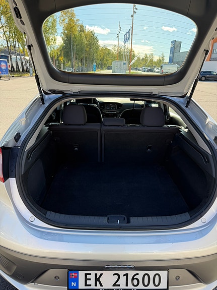 Hyundai IONIQ 15 of 20
