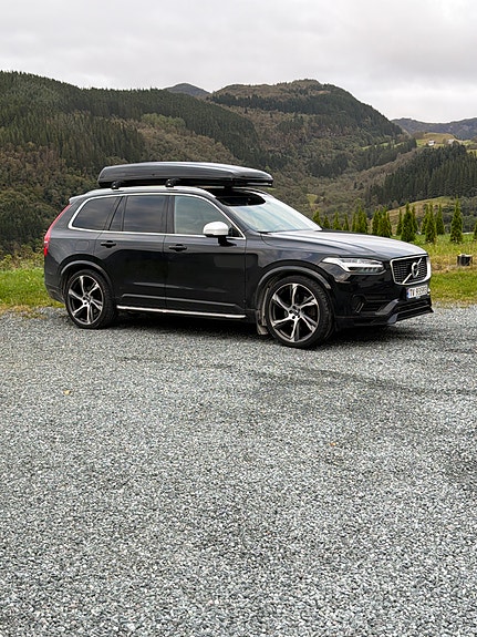 Volvo XC90 5 of 10