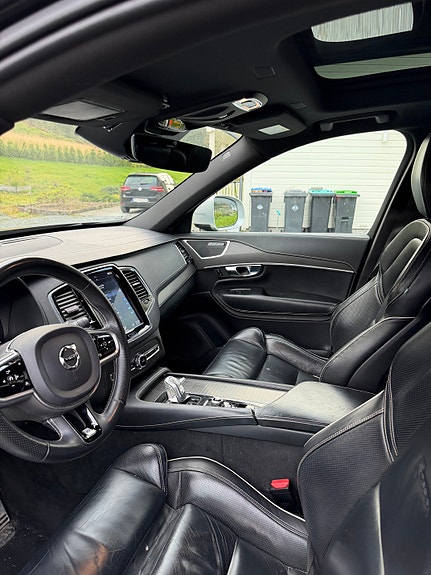 Volvo XC90 6 of 10