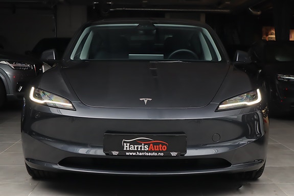 Tesla Model 3 5 of 30