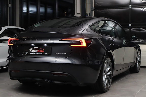 Tesla Model 3 16 of 30