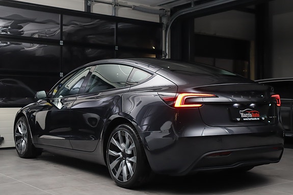 Tesla Model 3 10 of 30
