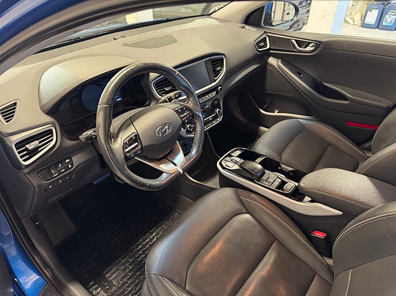 Hyundai IONIQ 14 of 23