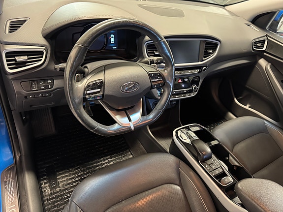 Hyundai IONIQ 15 of 23