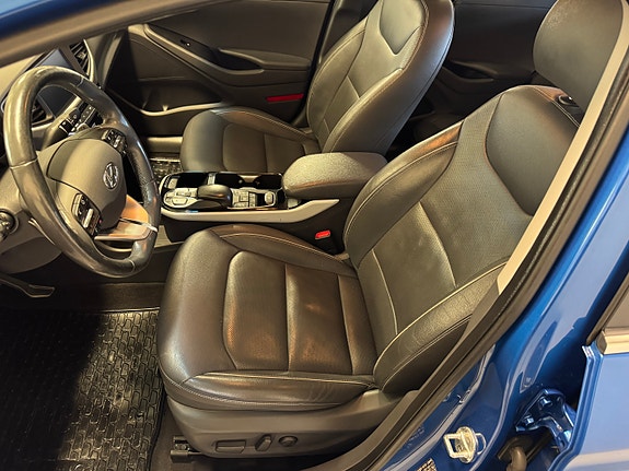 Hyundai IONIQ 12 of 23