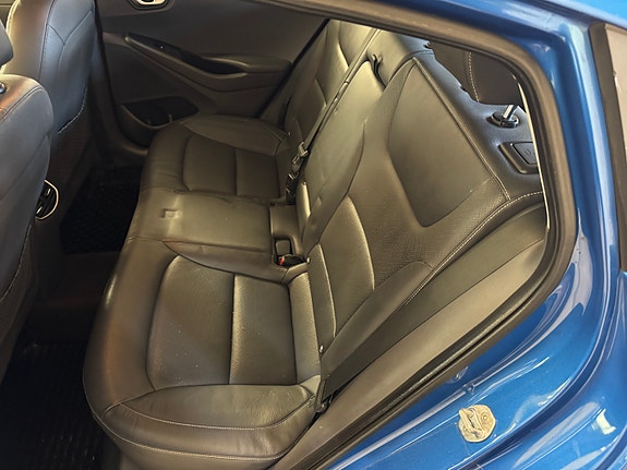 Hyundai IONIQ 21 of 23