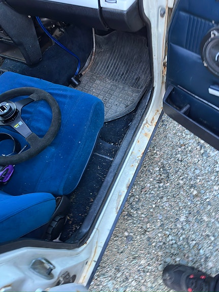Volvo 240 30 of 30