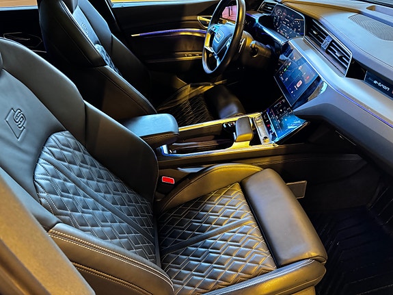 Audi e-tron Sportback 20 of 30