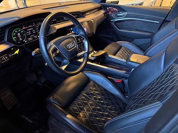 Audi e-tron Sportback 12 of 30