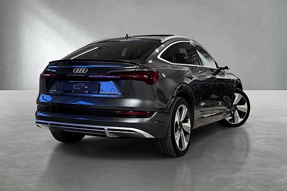 Audi e-tron Sportback 10 of 30