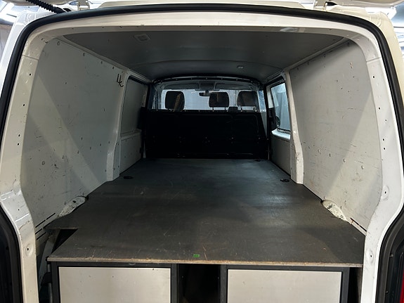 Volkswagen Transporter 13 of 30
