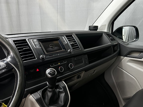 Volkswagen Transporter 27 of 30