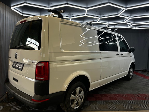 Volkswagen Transporter 3 of 30