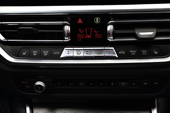 BMW 330e 21 of 26