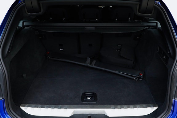 BMW 330e 7 of 26