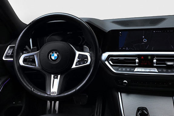 BMW 330e 17 of 26