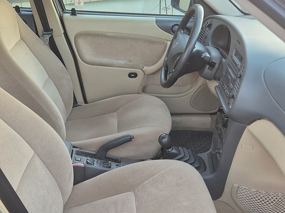 Saab 9-3 16 of 30
