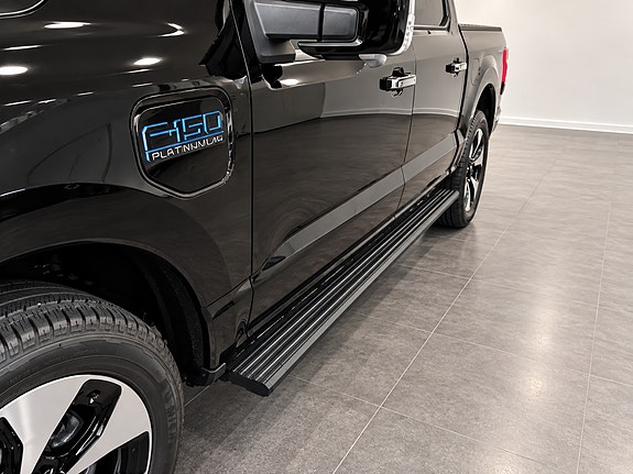 Ford F-150 4 of 15