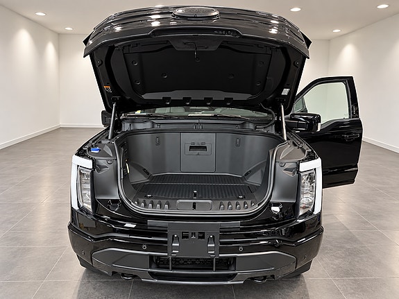 Ford F-150 3 of 15