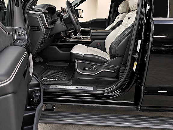 Ford F-150 13 of 15