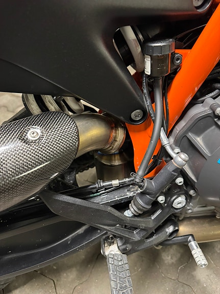 KTM 890 Duke R 13 of 30