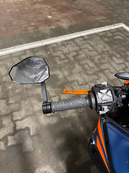 KTM 890 Duke R 21 of 30