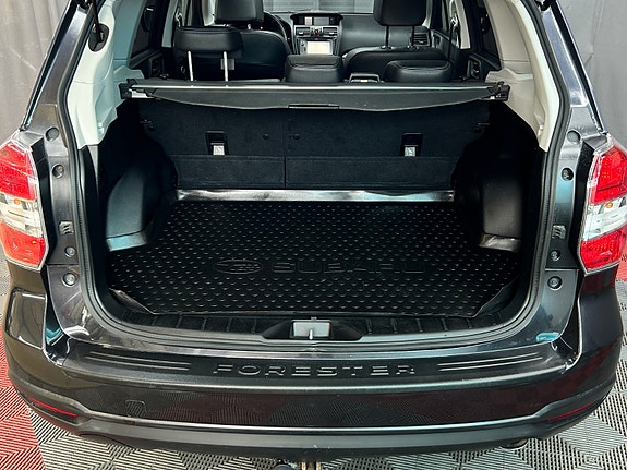 Subaru Forester 10 of 30
